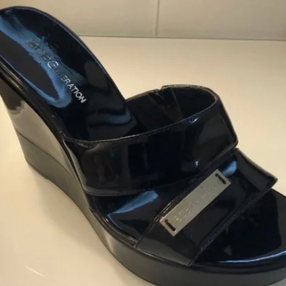 BCBG heeled sandals size 6
